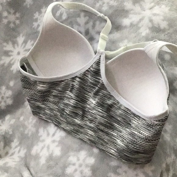 New Danskin Sports Bra - Picture 5 of 6